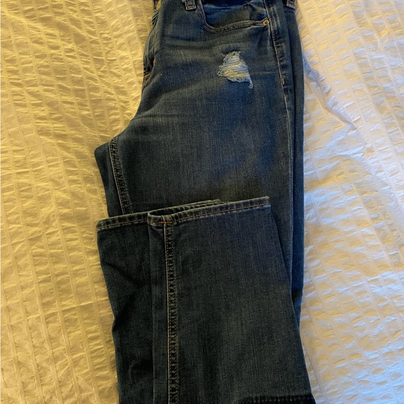 Old Navy Boyfriend Straight Jeans - Picture 5 of 7